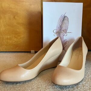 Jessica Simpson “Sampson” wedges